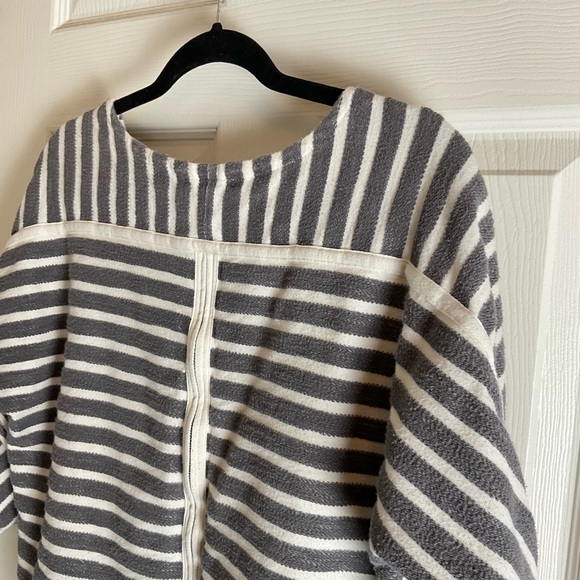 Madewell Striped 100% Cotton Blouse size medium - Picture 8 of 11